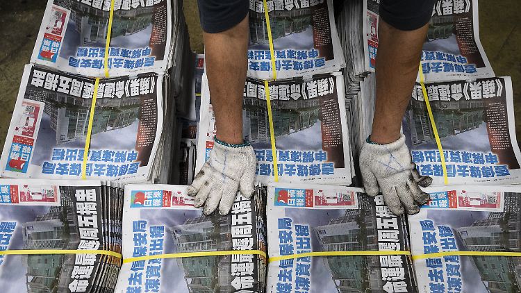 Am Samstag läuft die letzte Ausgabe der "Apple Daily" aus der Druckpresse.