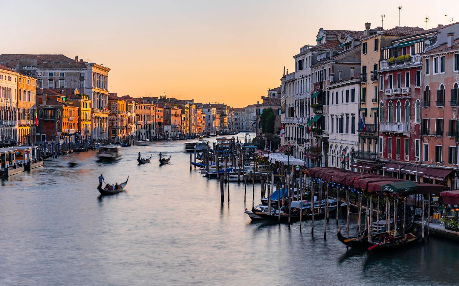 Die prächtigen Palazzi am Canal Grande, …