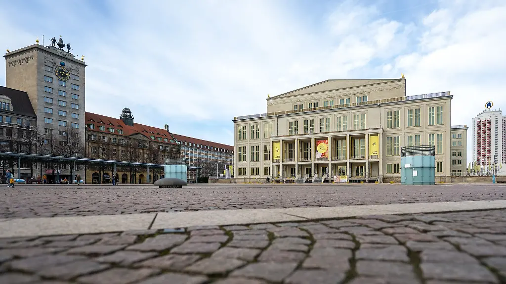 Der-Schueler-war-mit-seiner-Klasse-auf-dem-Weg-zur-Leipziger-Oper
