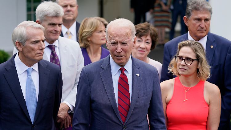 Biden will mit seinem Infrastruktur-Programm auch viele neue Jobs schaffen.