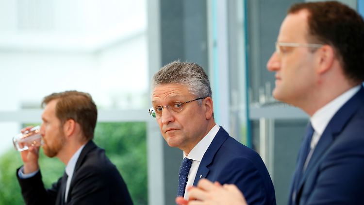 Die Pandemie ist noch nicht vorbei, sagen Sander, Wieler und Spahn.
