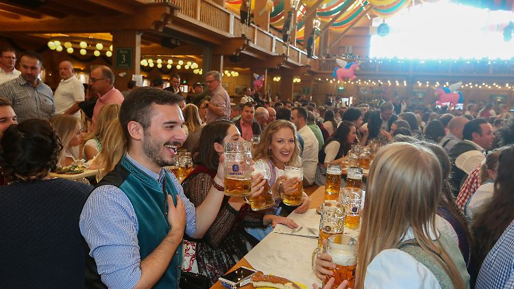 Die Wiesn mit Weltruhm gibt es laut Gericht nur in der bayerischen Landeshauptstadt - zuletzt 2019.