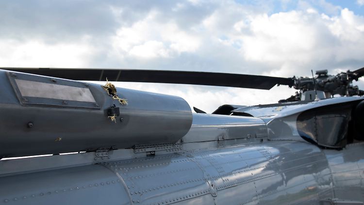 Die Geschosse trafen den Hubschrauber, aber nicht dessen Insassen.