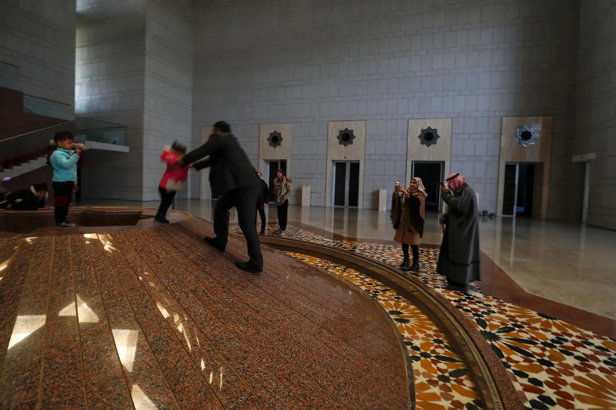 97e87b5cc802eaf32cb02a29465d8708