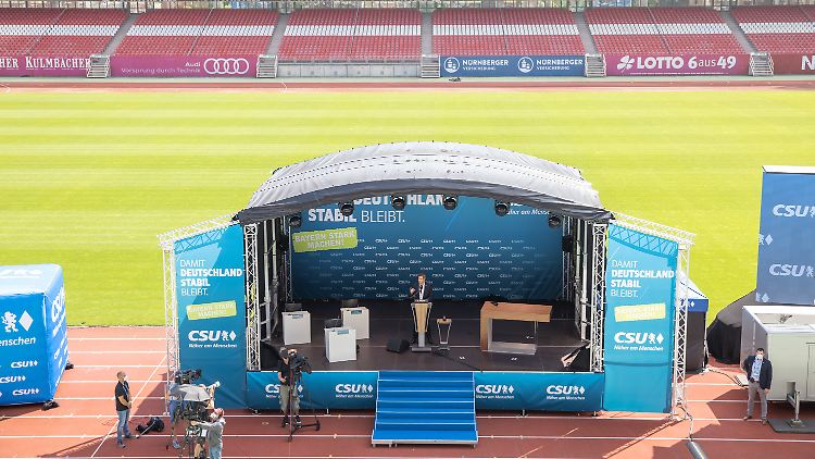 Im Stadion eines Zweitligisten diktiert die CSU Bedingungen für die erste Liga der Regierungsarbeit