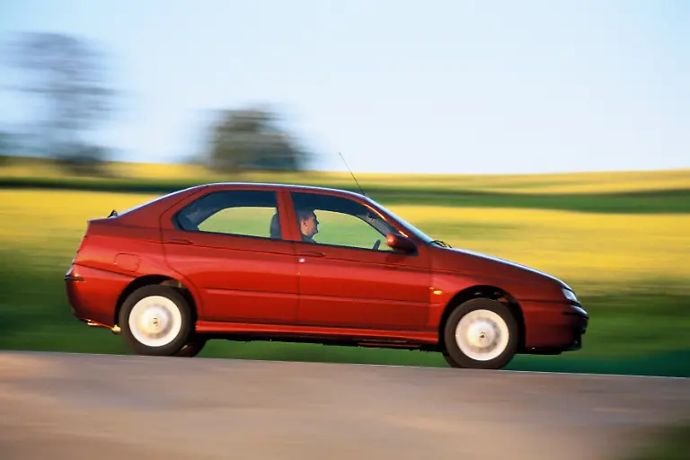 11-Begehrter-Kompakter-in-ueberraschend-braver-Optik-Quelle-Alfa-Romeo-Stellantis