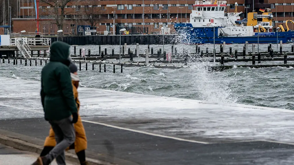Auch-heute-erwartet-die-Menschen-in-Norddeutschland-windiges-Winterwetter