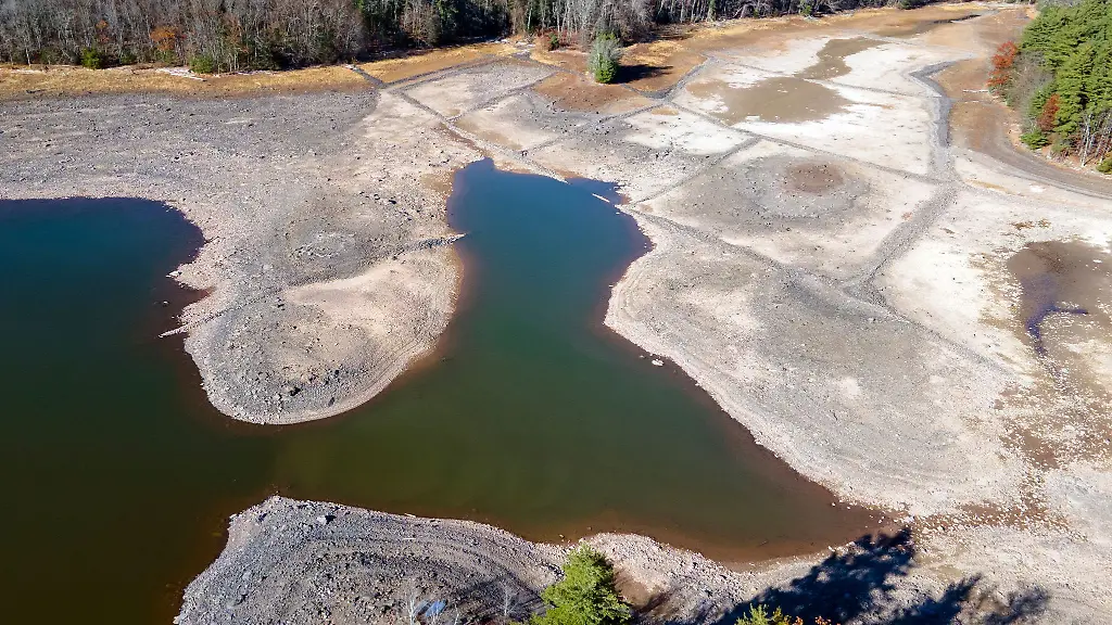 Teile-des-Nordostens-der-USA-wurde-im-November-von-einer-Duerre-heimgesucht