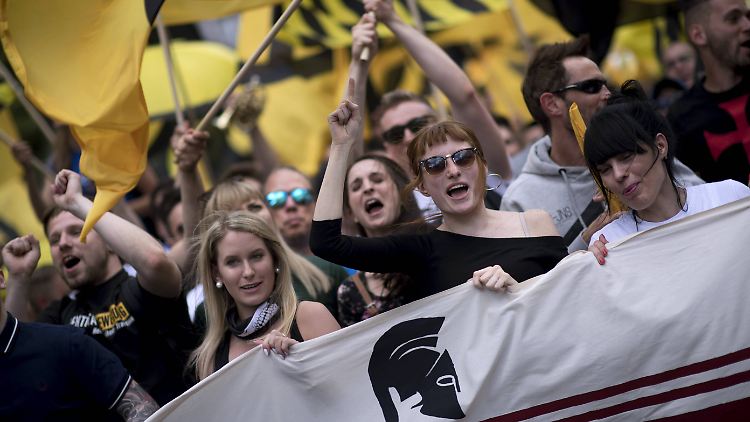 Ein Protestmarsch der "Identitären Bewegung" 2017 in Berlin.