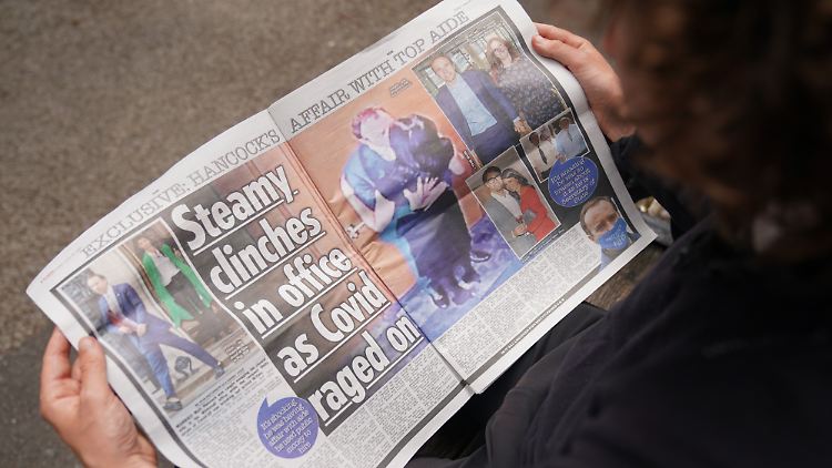 Die britische Regierung will klären, wer die Bilder der Überwachungskamera öffentlich gemacht hat. 