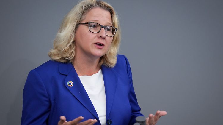 auch in Deutschland müssten wir uns immer mehr auf Extremwetter einstelle, sagt Bundesumweltministerin Svenja Schulze.