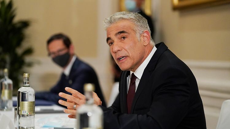 Außenminister Lapid, hier bei Gesprächen mit seinem US-Kollegen Blinken, ist der Architekt dieser unwahrscheinlichen Koalition.