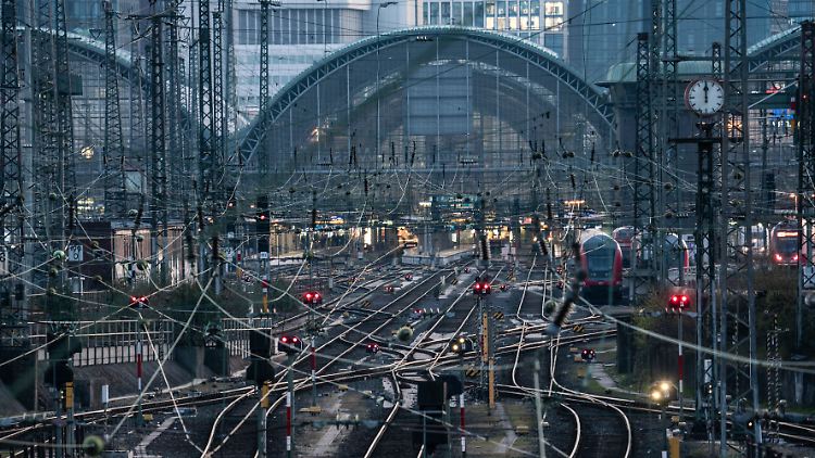 Der Frankfurter Hauptbahnhof bekommt einen Fernbahntunnel.