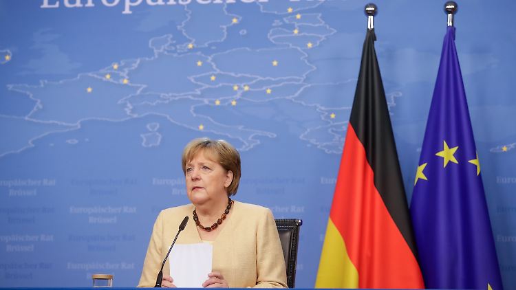 Die Bundesregierung um Kanzlerin Merkel plant derzeit keine strengeren Corona-Grenzkontrollen.