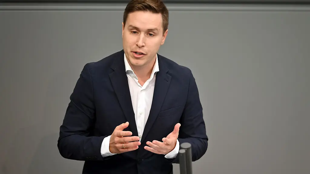 Die-Saar-SPD-waehlte-Limbacher-auf-Platz-eins-der-Landesliste-Archivbild