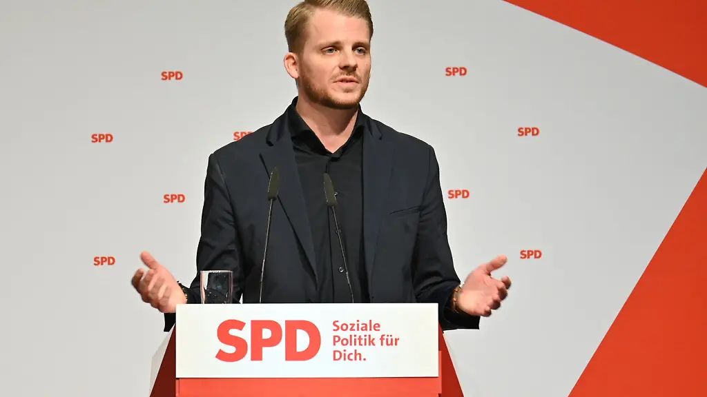 Tim-Kluessendorf-ist-Spitzenkandidat-der-SPD-Schleswig-Holstein-bei-der-Bundestagswahl-2025