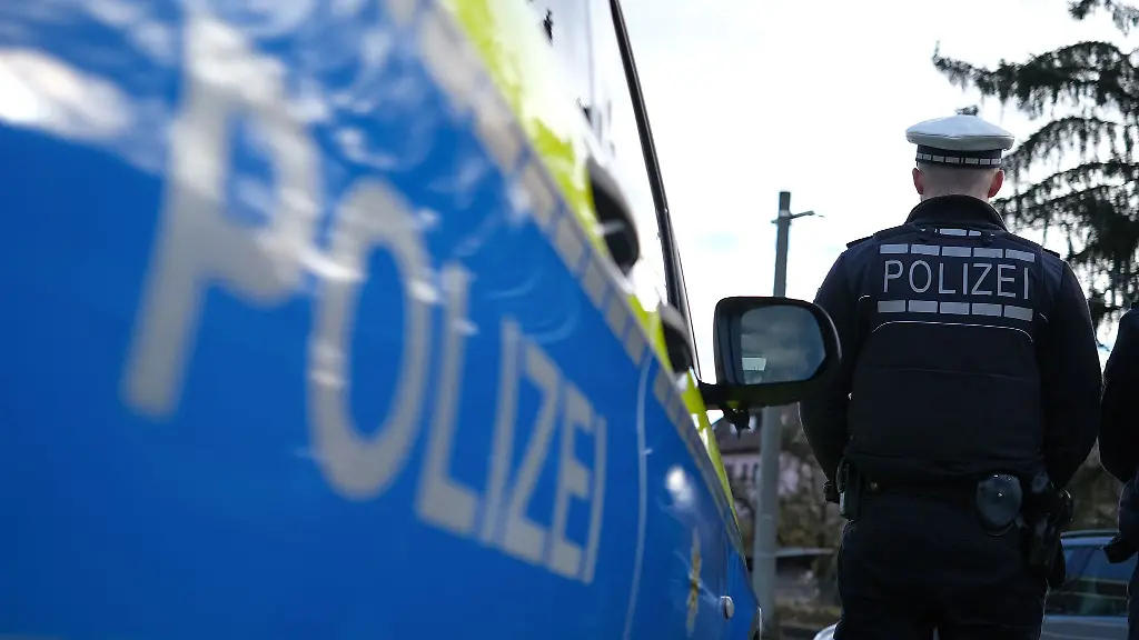 Eine-Polizistin-und-ihr-Kollege-wurden-bei-dem-Einsatz-am-Freitag-verletzt