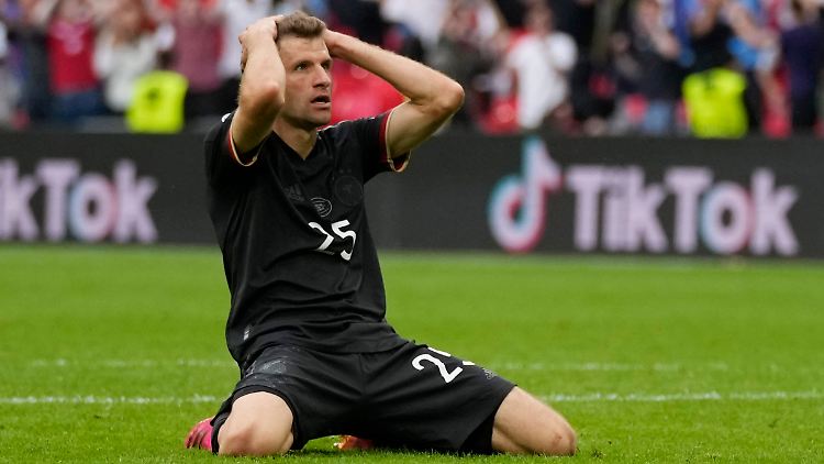 Müller kann sein eigenes Unglück kaum fassen.