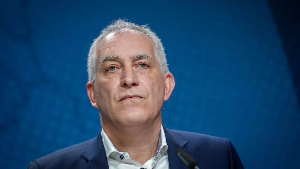 Der-stellvertretende-Aufsichtsratschef-von-Thyssenkrupp-Juergen-Kerner-findet-den-ploetzlichen-Rueckzug-von-Finanzchef-Schulte-sehr-irritierend-wie-er-der-WAZ-sagte