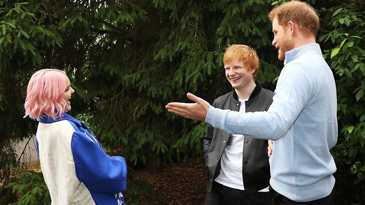 Hatten offenbar Spaß: Prinz Harry (r.), Ed Sheeran und Anne-Marie.