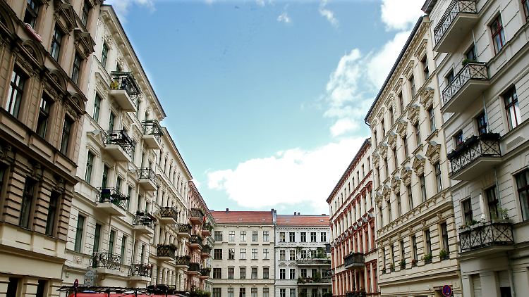 Der Traum von Wohnungssuchenden in Berlin: Schmucke Fassaden im Bergmann-Kiez in Kreuzberg. 