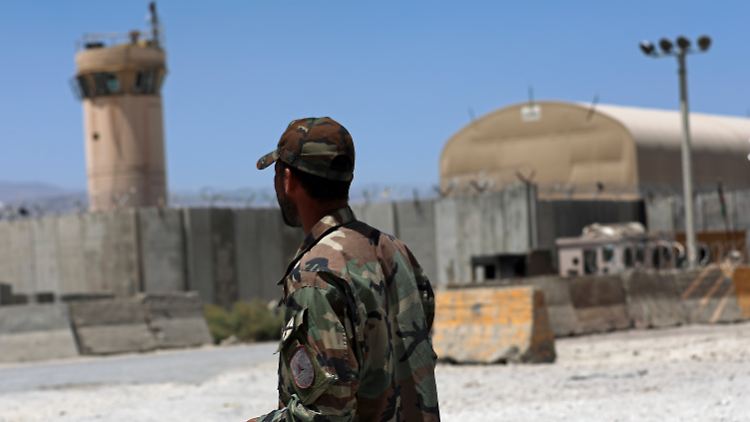Zeitweise waren in Bagram rund 30.000 Soldaten stationiert. 