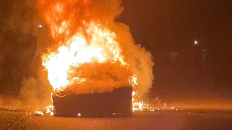 Dieser Tesla sollte nicht in Flammen stehen.