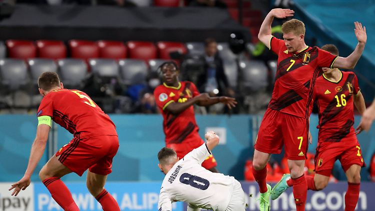 Gallige Italiener machten Belgiens Spielmacher De Bruyne das Leben schwer.