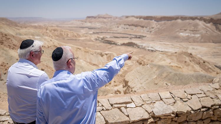 Präsidenten unter sich: Rivlin (r.) und Steinmeier besuchen das Grab von David Ben-Gurion.