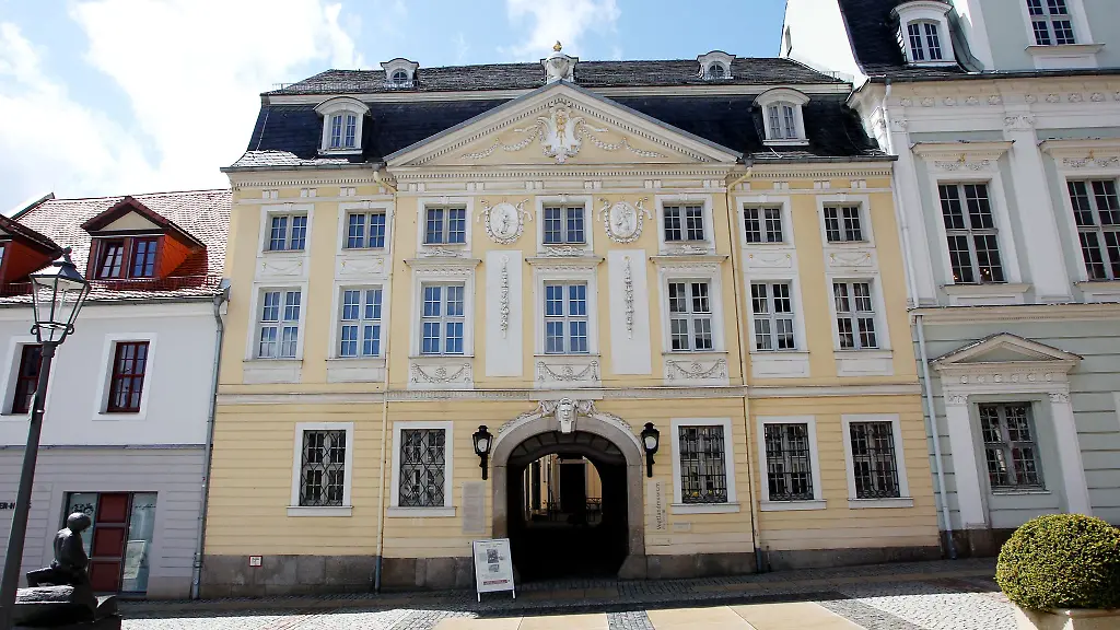 Der-Gelehrte-Konstantin-von-Tischendorf-gilt-auch-als-Indiana-Jones-der-Bibelforschung-Nun-widmet-ihm-das-Vogtlandmuseum-eine-Ausstellung