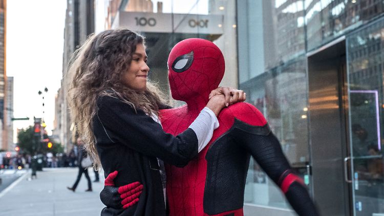 Am Set zu "Spider-Man": Zendaya als MJ und Tom Holland als Peter Parker.