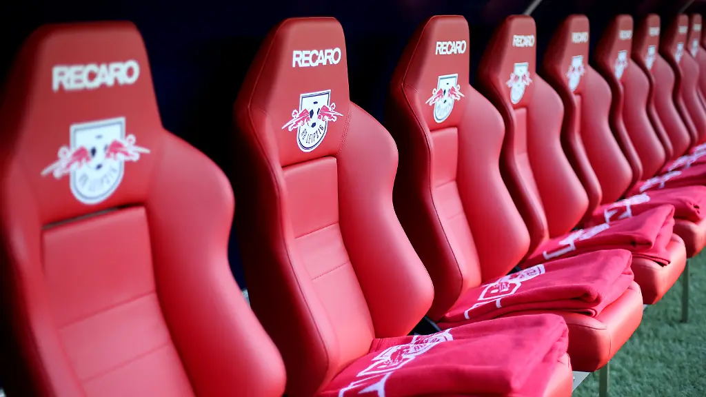 9b753101634ed73a282b1b75b92d51e8