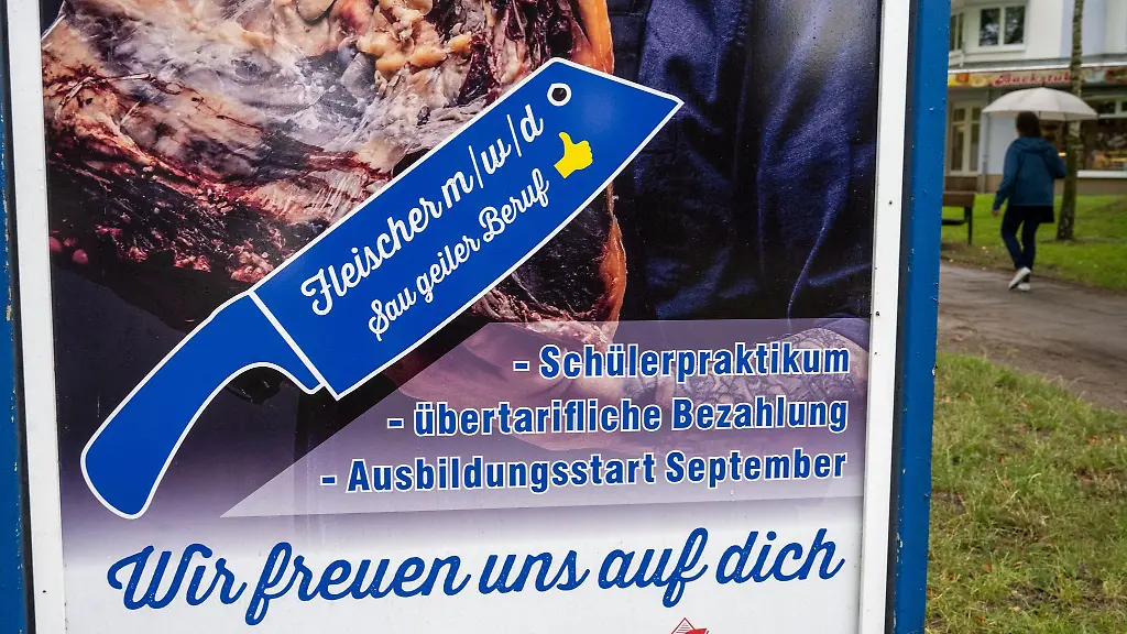 Fuer-Schueler-gibt-es-Geld-fuer-ein-Praktikum-bei-einem-Handwerker-Der-Bund-der-Steuerzahler-schlaegt-vor-es-mangels-Nachfrage-wieder-abzuschaffen