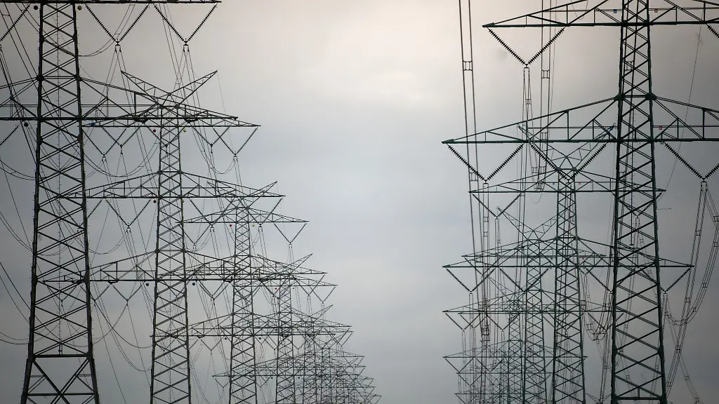 Weiterhin-wenig-Stromausfaelle-in-Schleswig-Holstein