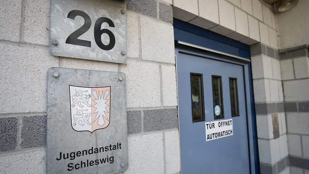 Ein-23-Jahre-alter-Insasse-der-Jugendanstalt-ist-seit-Dienstag-auf-der-Flucht-Archivbild