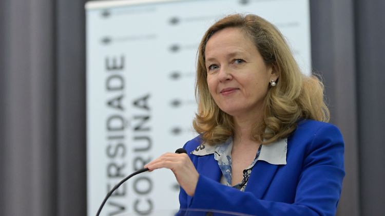 Der Wechsel von Nadia Calviño als erste Vize-Regierungschefin gilt als der wichtigste.
