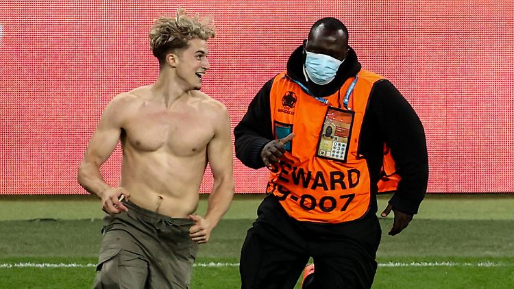  Adam Harison machte eine gute Figur auf dem Rasen. 