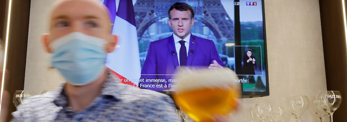 2021-07-12T183629Z_354477389_RC26JO97Y50F_RTRMADP_3_HEALTH-CORONAVIRUS-MACRON.JPG