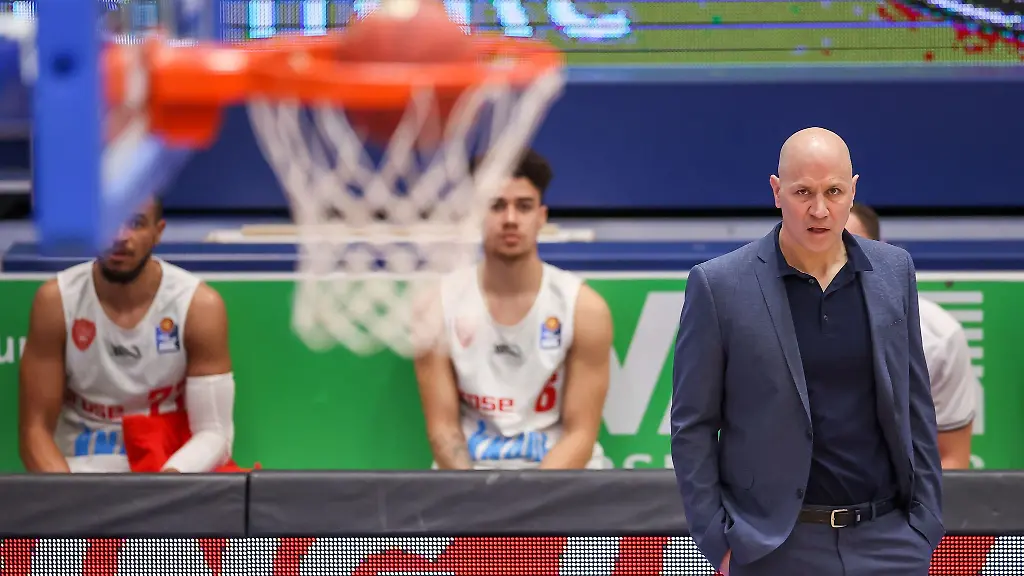 Frankfurt-mit-Trainer-Denis-Wucherer-und-Ed-Croswell-trennen-sich