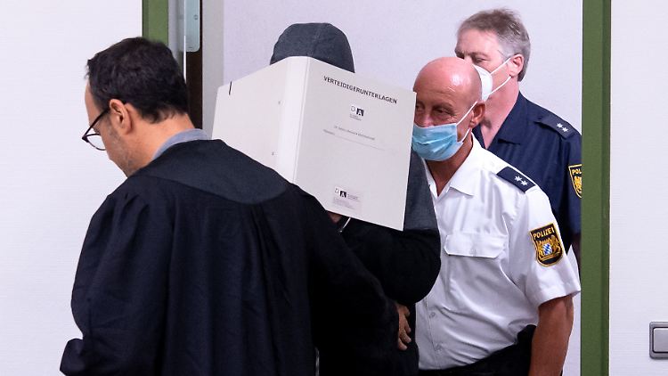 Der Wolfsmasken-Täter ist verurteilt. Die Staatsanwaltschaft hatte 14 Jahre Haft gefordert.
