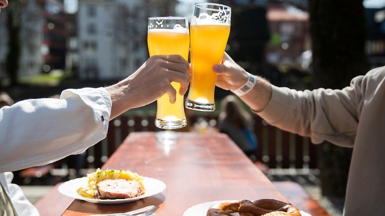 Ungeimpfte müssen vor dem Besuchen von Restaurants oder Bars weiterhin einen Corona-Test machen.