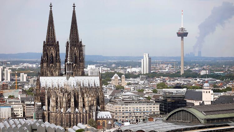 Vor allem in Köln gab es wegen des Missbrauchsskandals viel Kritik an der katholischen Kirche. Nicht wenige traten aus diesem Grund aus. 