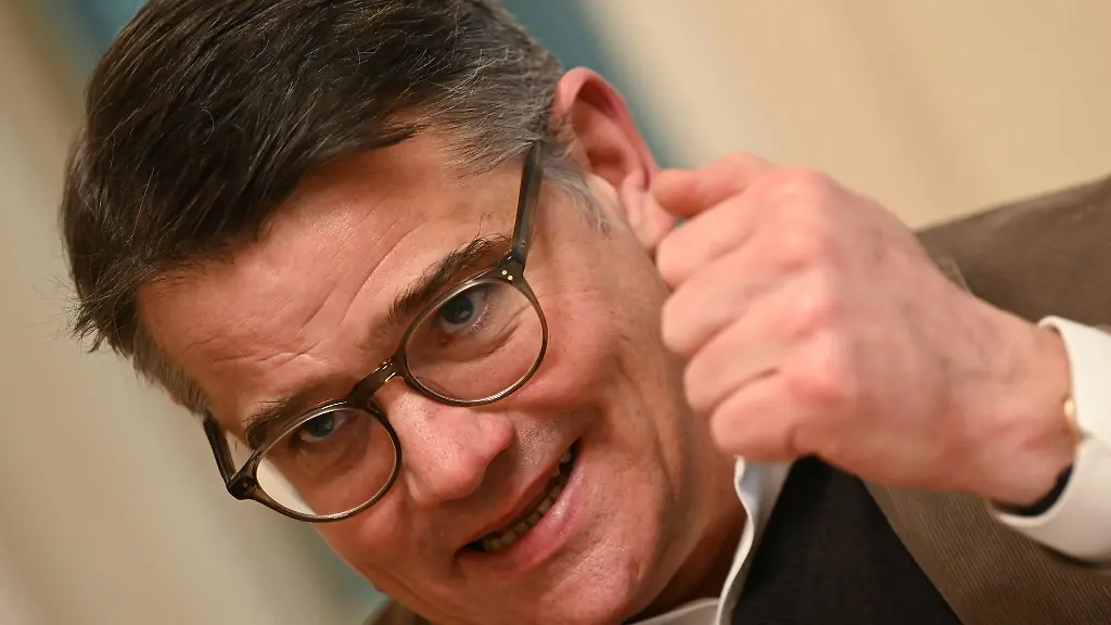 Hessens-Ministerpraesident-Boris-Rhein-CDU-hat-in-Vietnam-mit-Politikern-gesprochen