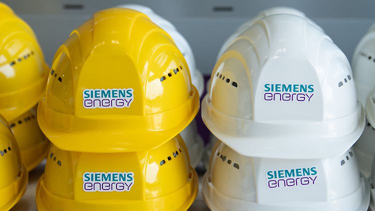 Siemens Energy kassiert die Ergebnisprognose ein: Die Aktie verzeichnet danach den größten Tagesverlust seit dem Börsengang im Herbst 2020.