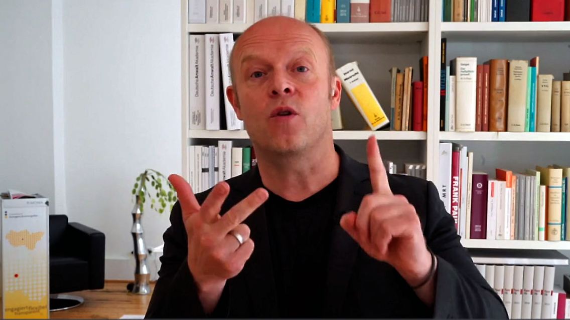 VersicherungAnwalt.jpg