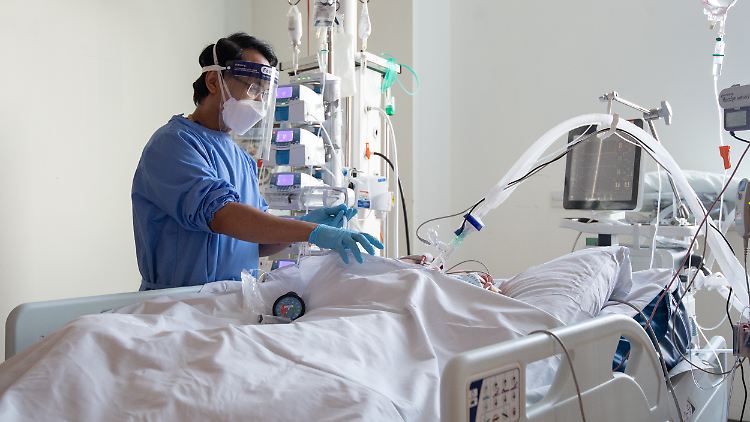 Nach der Behandlung in der Klinik ist für viele Covid-Patienten die Krankheit noch nicht überwunden.