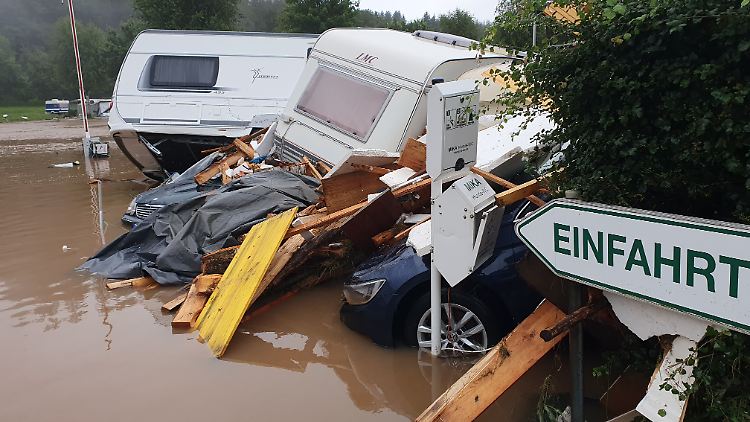 Das Unwetter hat wie hier in Prüm in der Eifel extreme Schäden angerichtet.