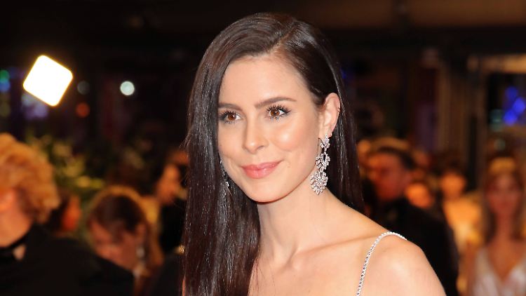 "Meine Gedanken sind bei den Betroffenen und Angehörigen", sagt Lena Meyer-Landrut.