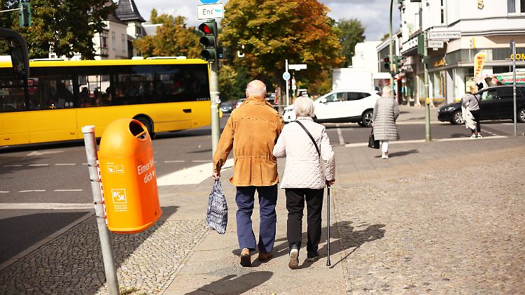 Die Grundrente erhalten Menschen, die lange gearbeitet, aber wenig verdient haben.