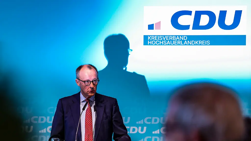 4db8f2d70579f8bcc1646312d4462087